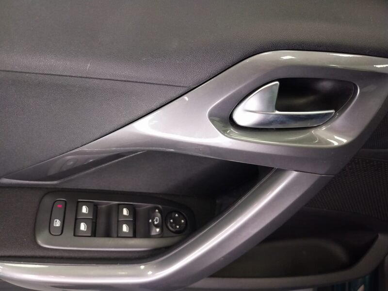 PEUGEOT 2008 PURETECH