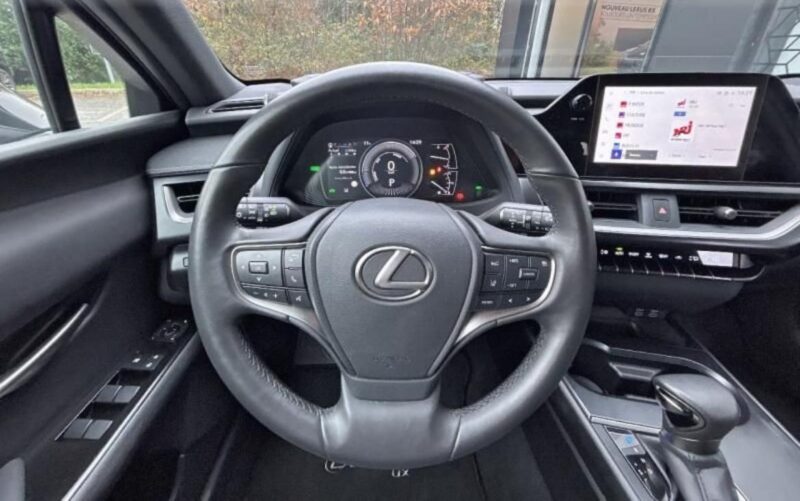 LEXUS UX 250 H SPORT DESIGN