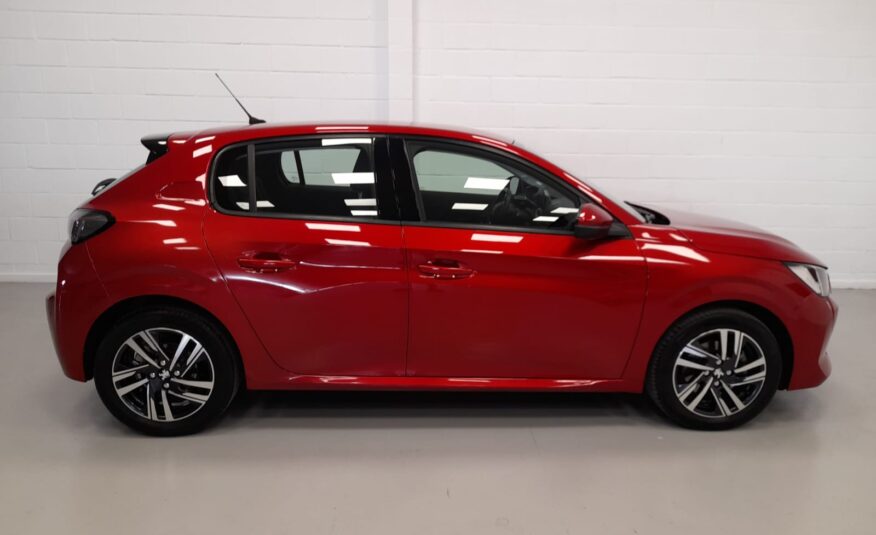 PEUGEOT 208 ALLURE