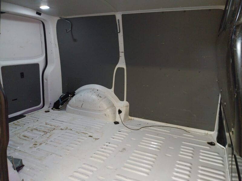 VOLKSWAGEN TRANSPORTER FURGON CORTO 2.0 TDI