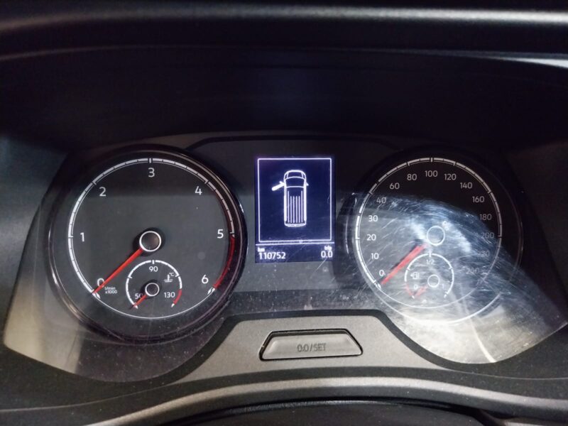 VOLKSWAGEN TRANSPORTER FURGON CORTO 2.0 TDI